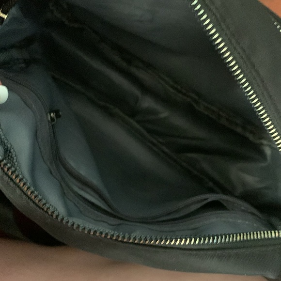 Gently used Crossbody purse with gold tone hardware - Picture 11 of 11